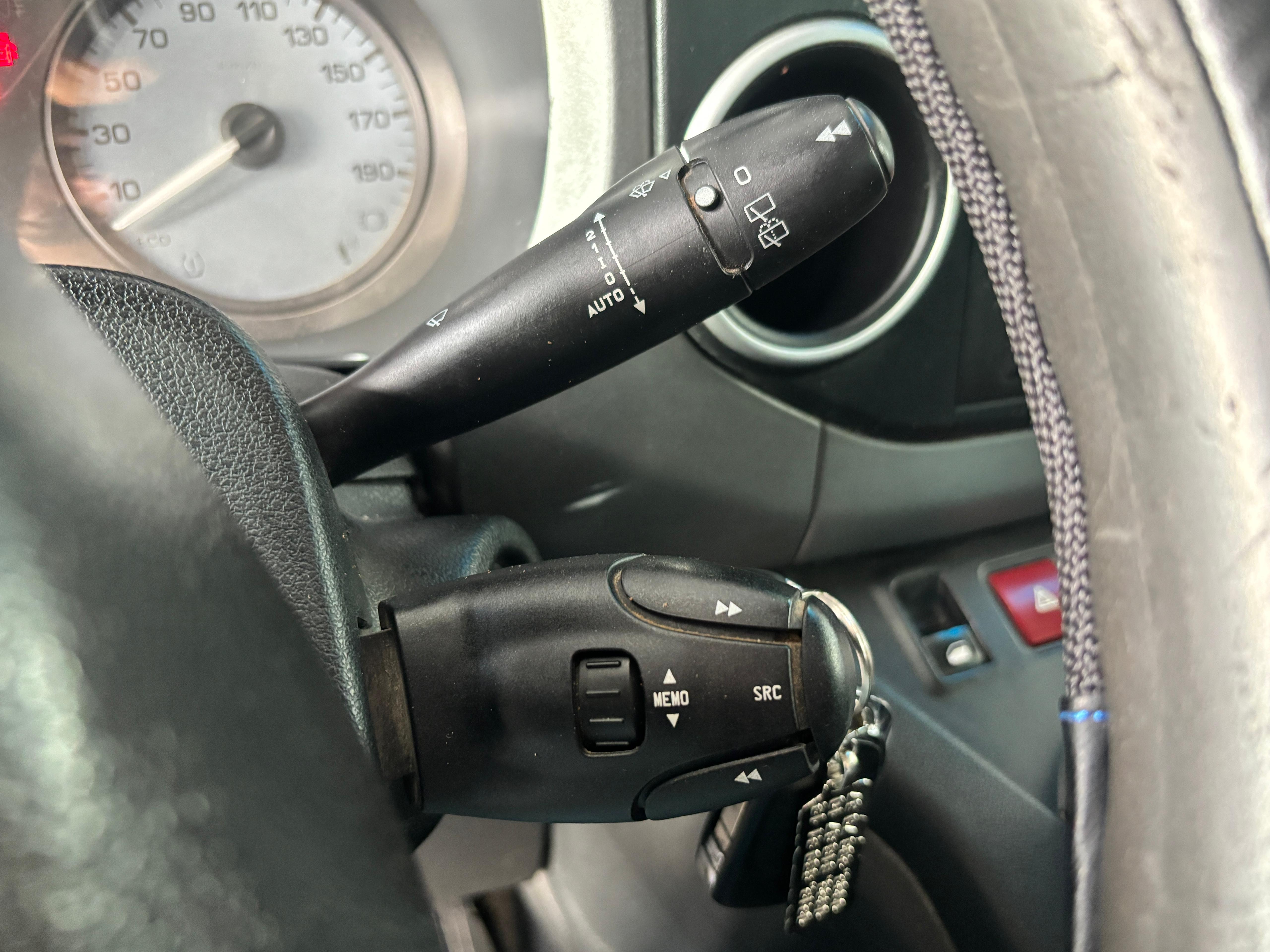 ÇINAR'DAN 2017 MODEL CİTROEN BERLİNGO EKRANLI DİJİTAL KLİMALI FUL PAKET