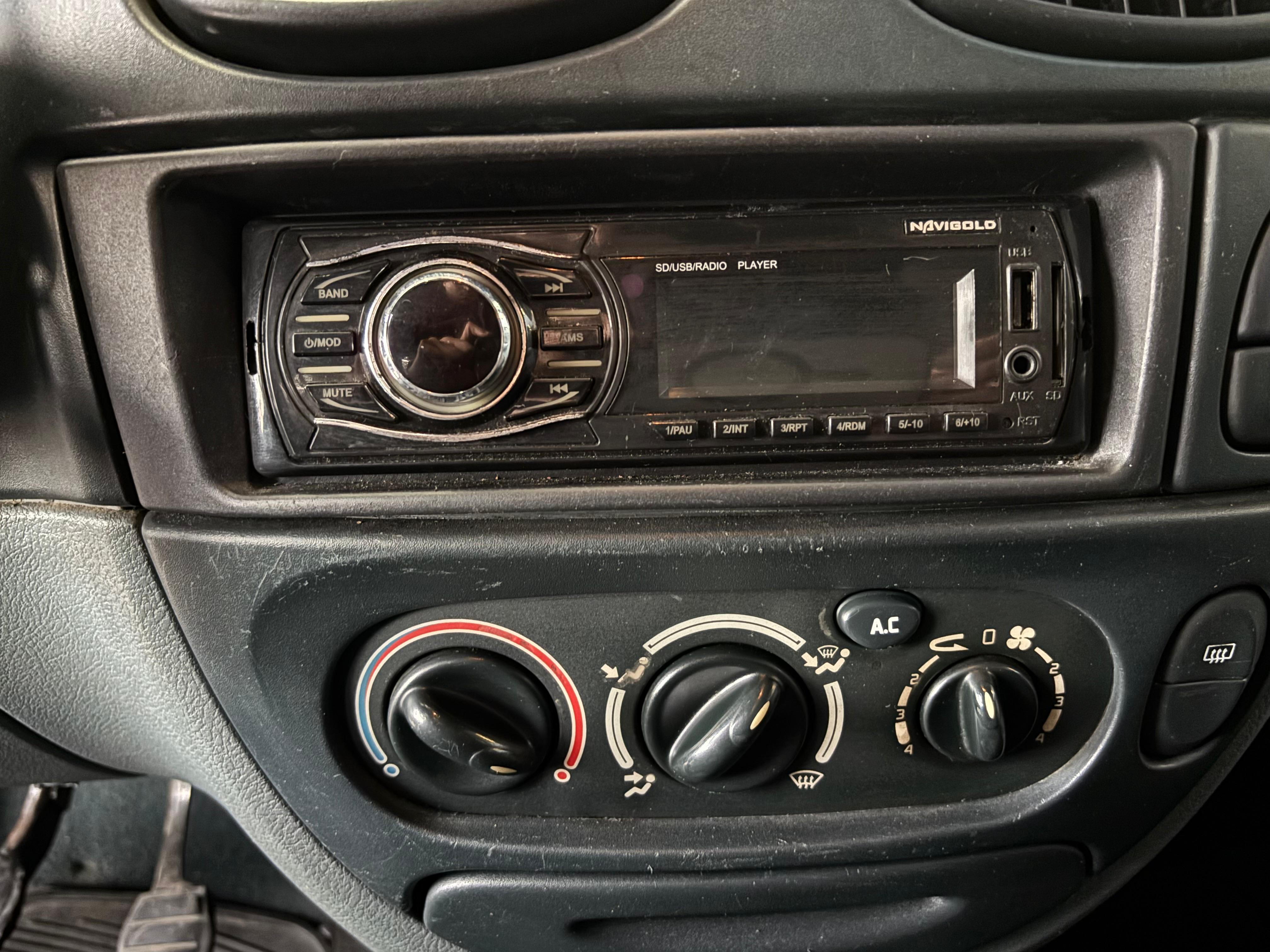 ÇINAR'DAN 1999 MODEL MEGANE 1.6 STATİON WAGON LPG'Lİ KLİMALI