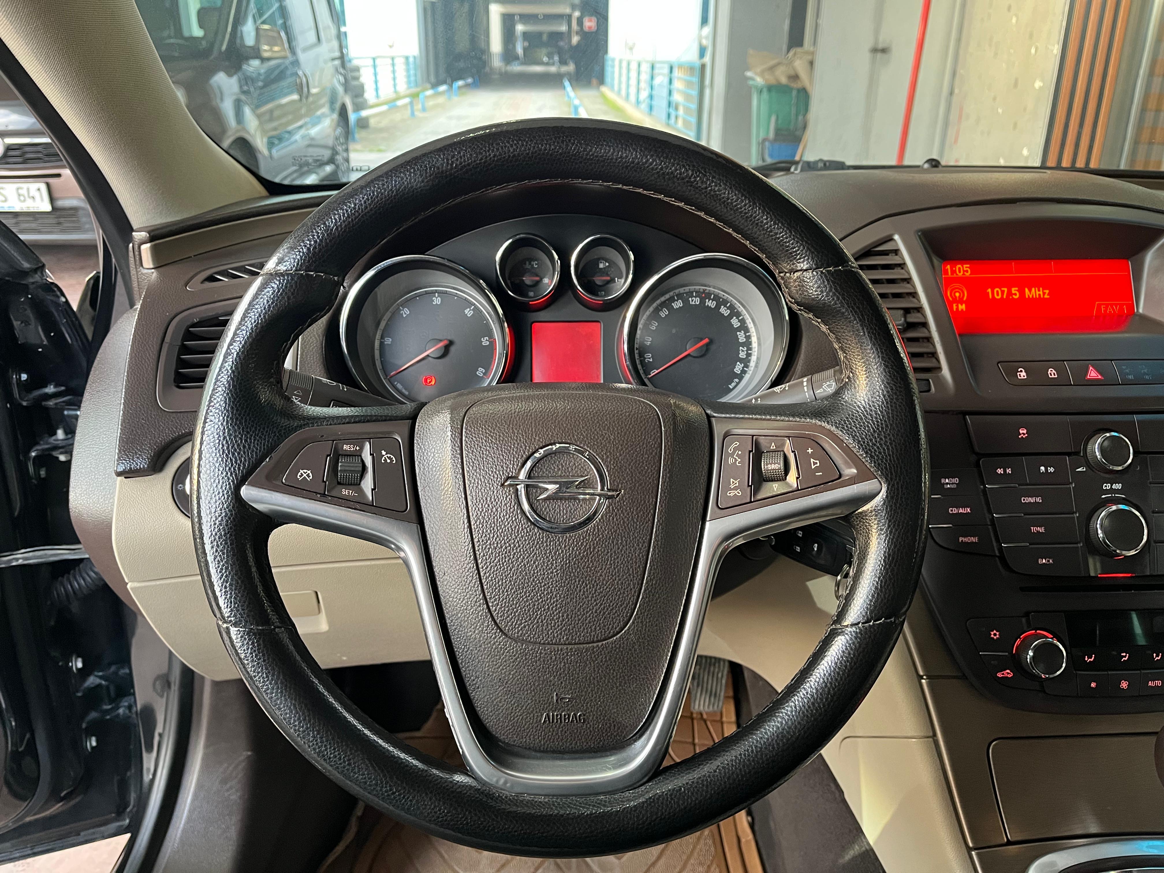 ÇINAR'DAN 2012 MODEL INSIGNIA 2.0 DİZEL OTOMATİK SANRUFLU