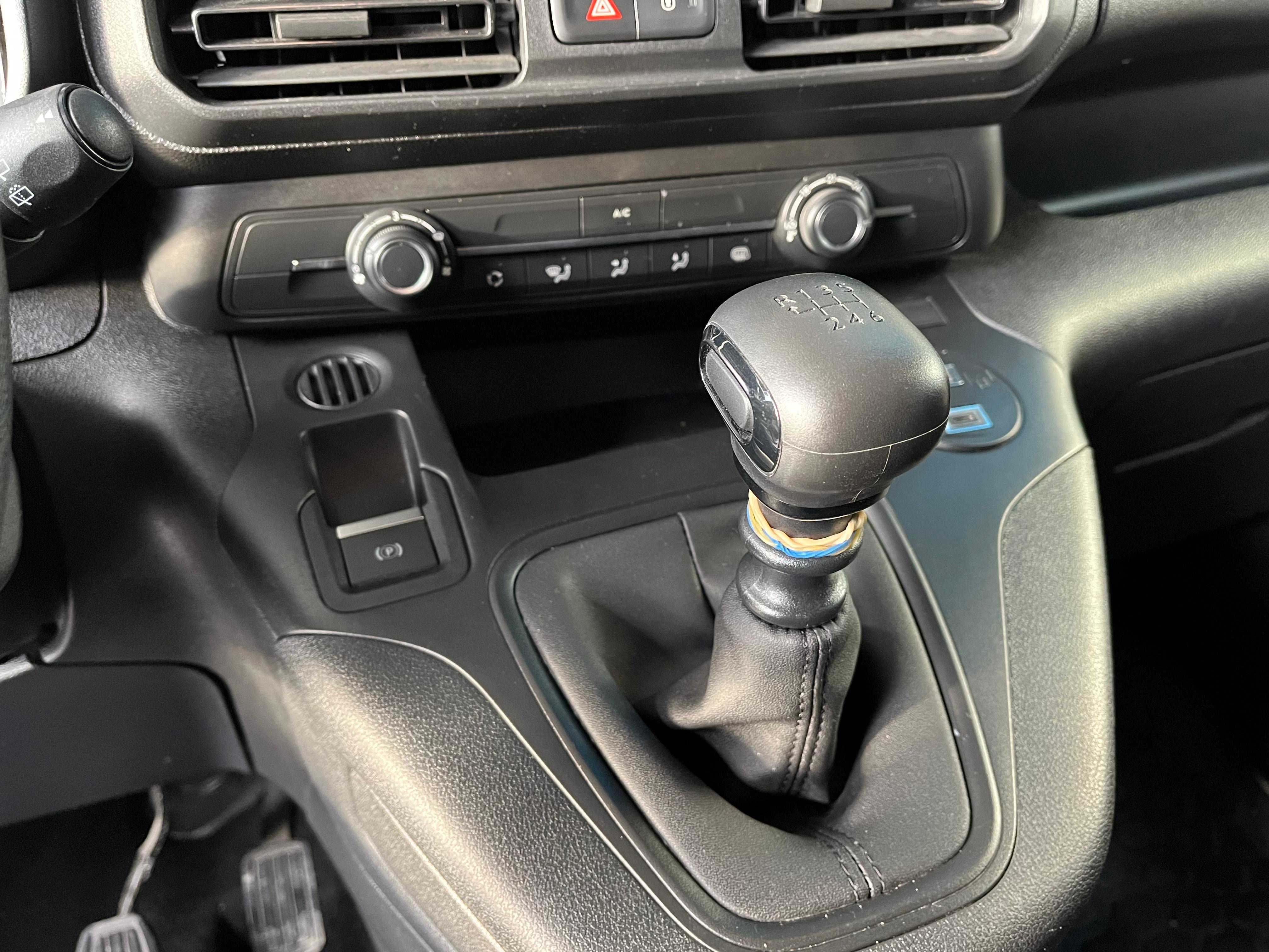 ÇINAR'DAN 2024 MODEL OPEL COMBO EDİTİON 15 BİNDE YENİ KASA