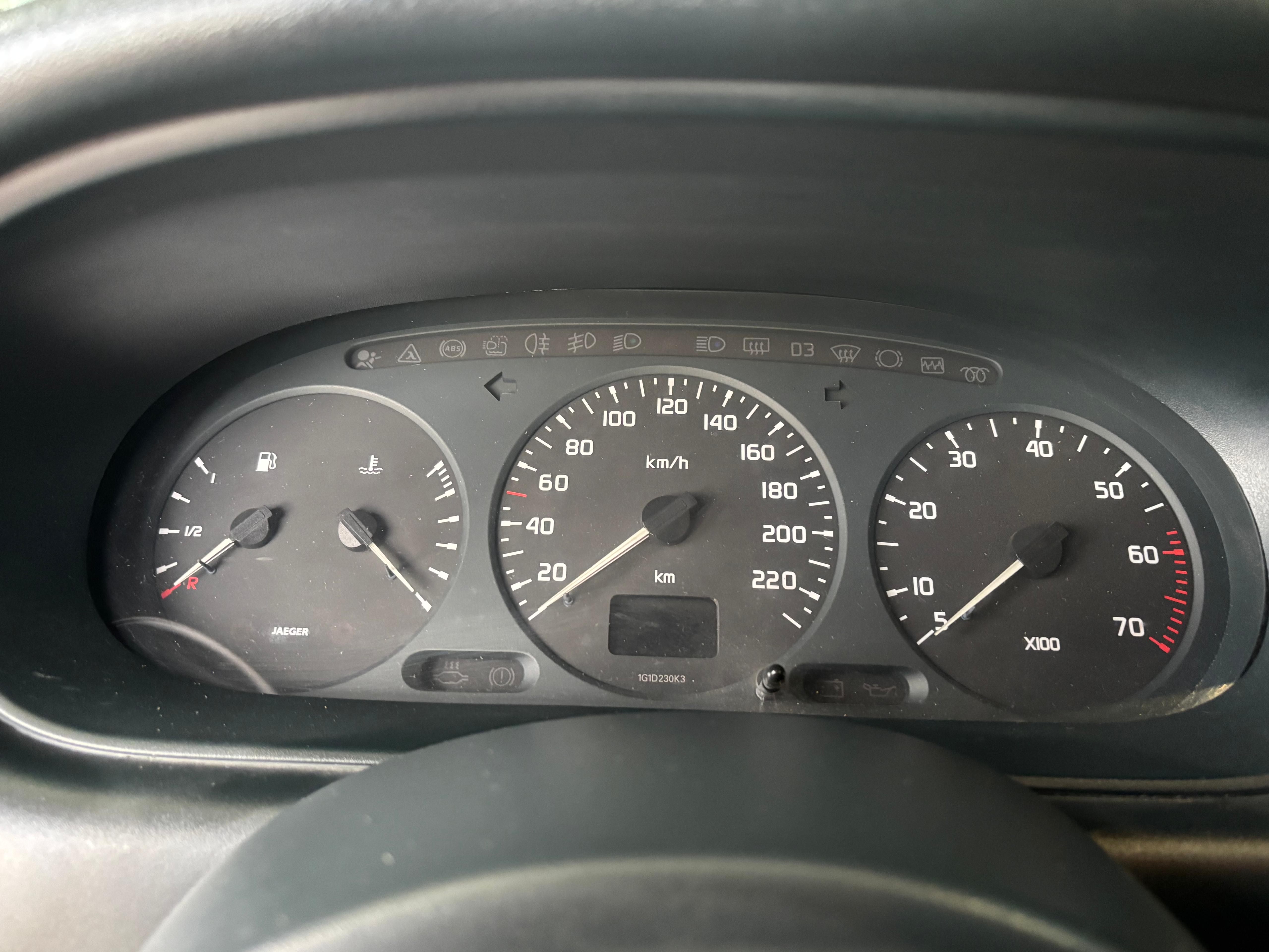 ÇINAR'DAN 1999 MODEL MEGANE 1.6 STATİON WAGON LPG'Lİ KLİMALI