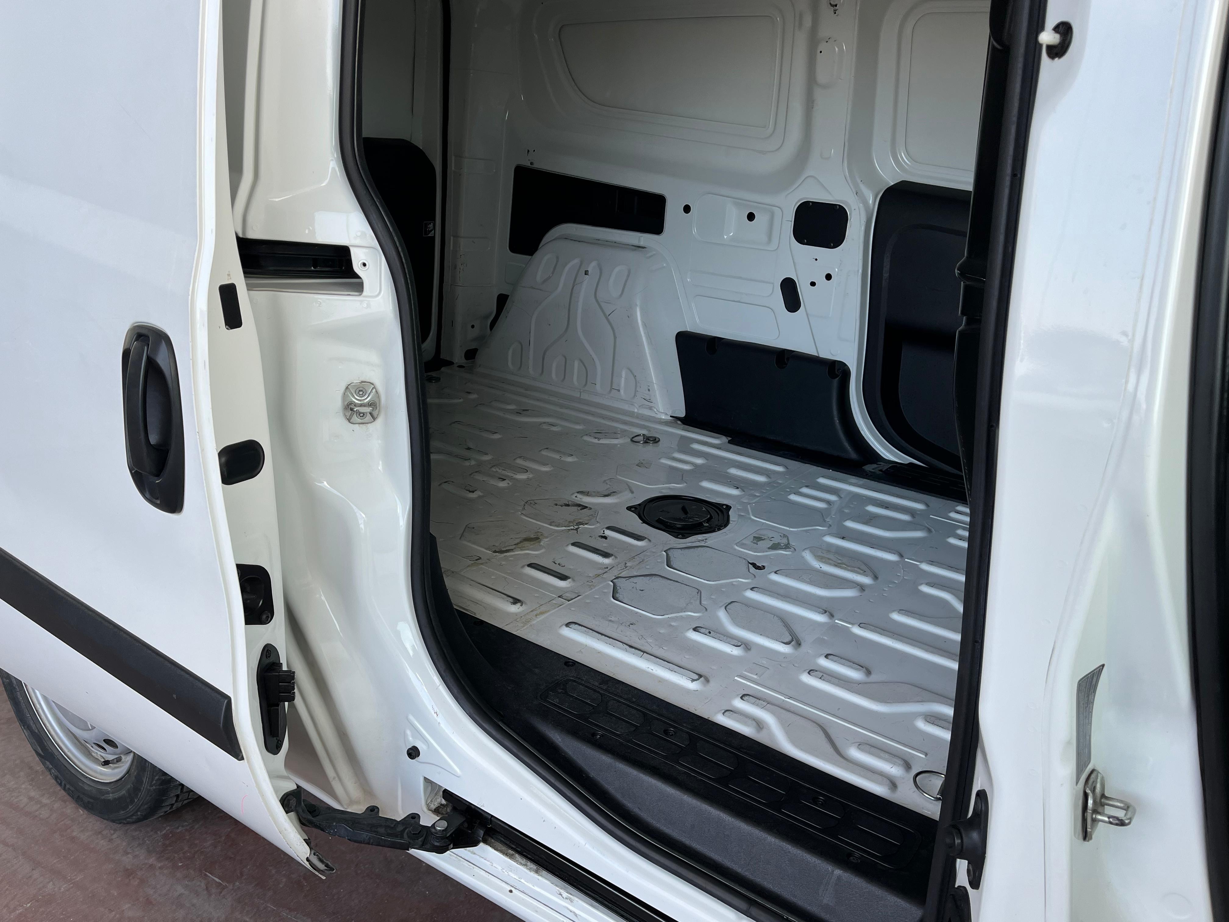 ÇINAR'DAN 2020 MODEL 1.3 MULTİJET KLİMALI PANELVAN DOBLO 177 BİNDE HATASIZ