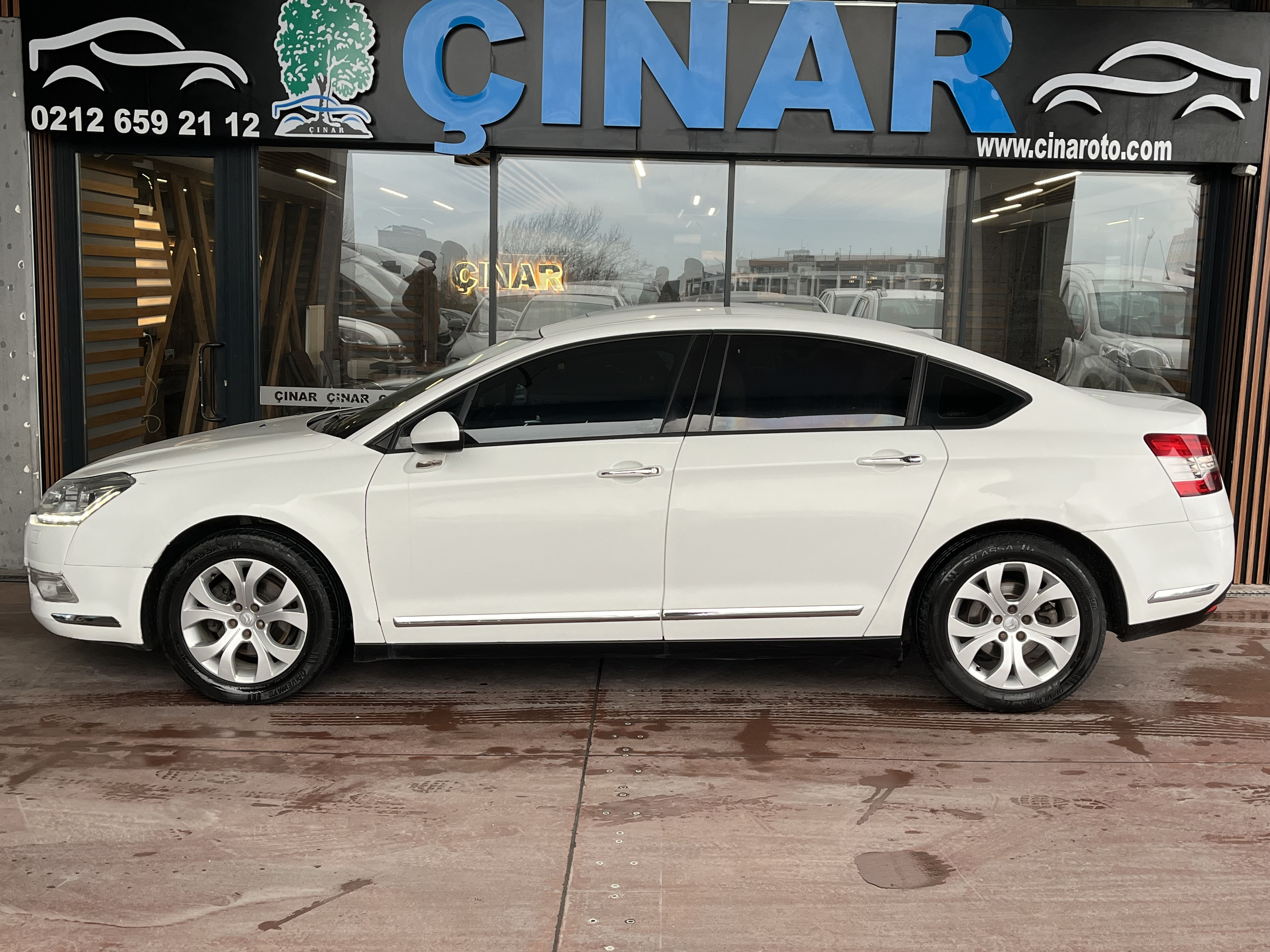 ÇINAR'DAN 2014 MODEL CITROEN C5 1.6 e-HDİ 115 BG OTOMATİK