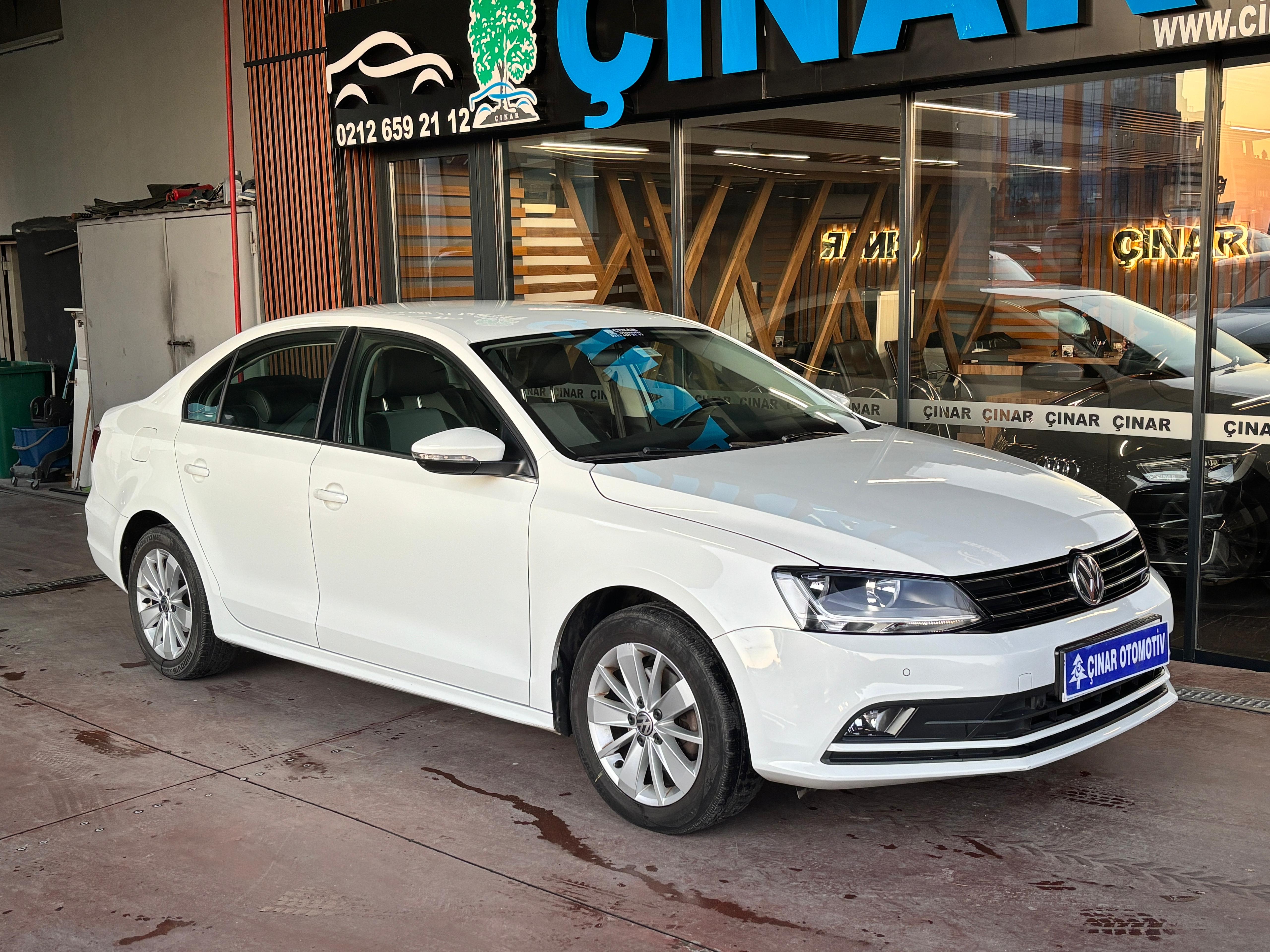 ÇINAR'DAN 2017 MODEL JETTA COMFORT 1.4 TSİ 125 BG DSG 7 İLERİ İLK SAHİBİNDEN SIFIR AYARINDA