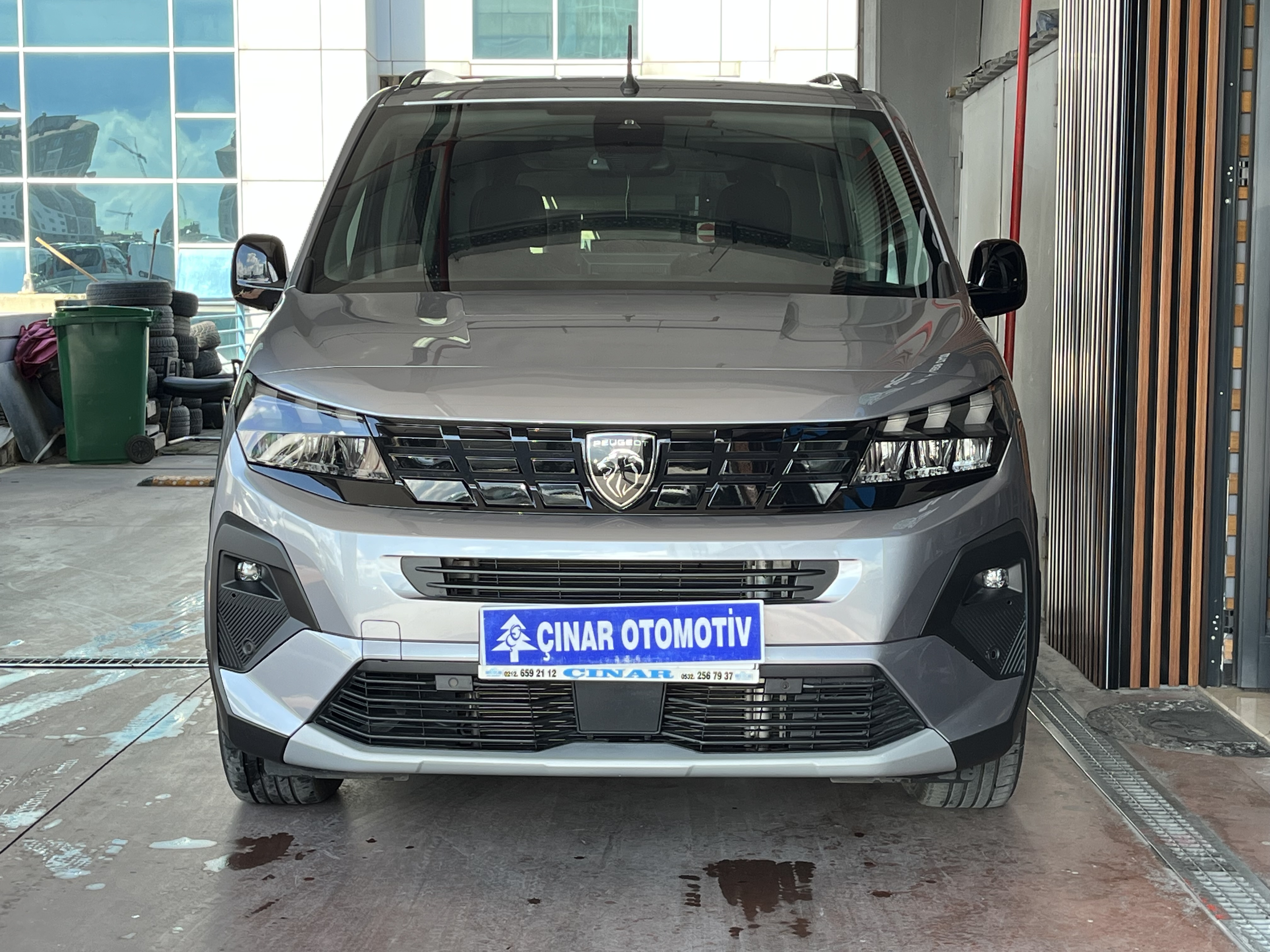 2024 MODEL 22 BİNDE HATASIZ PEUGEOT RİFTER GT OTOMATİK CAM TAVAN YETKİLİ SERVİS BAKIMLI GARANTİSİ DEVAM EDİYOR