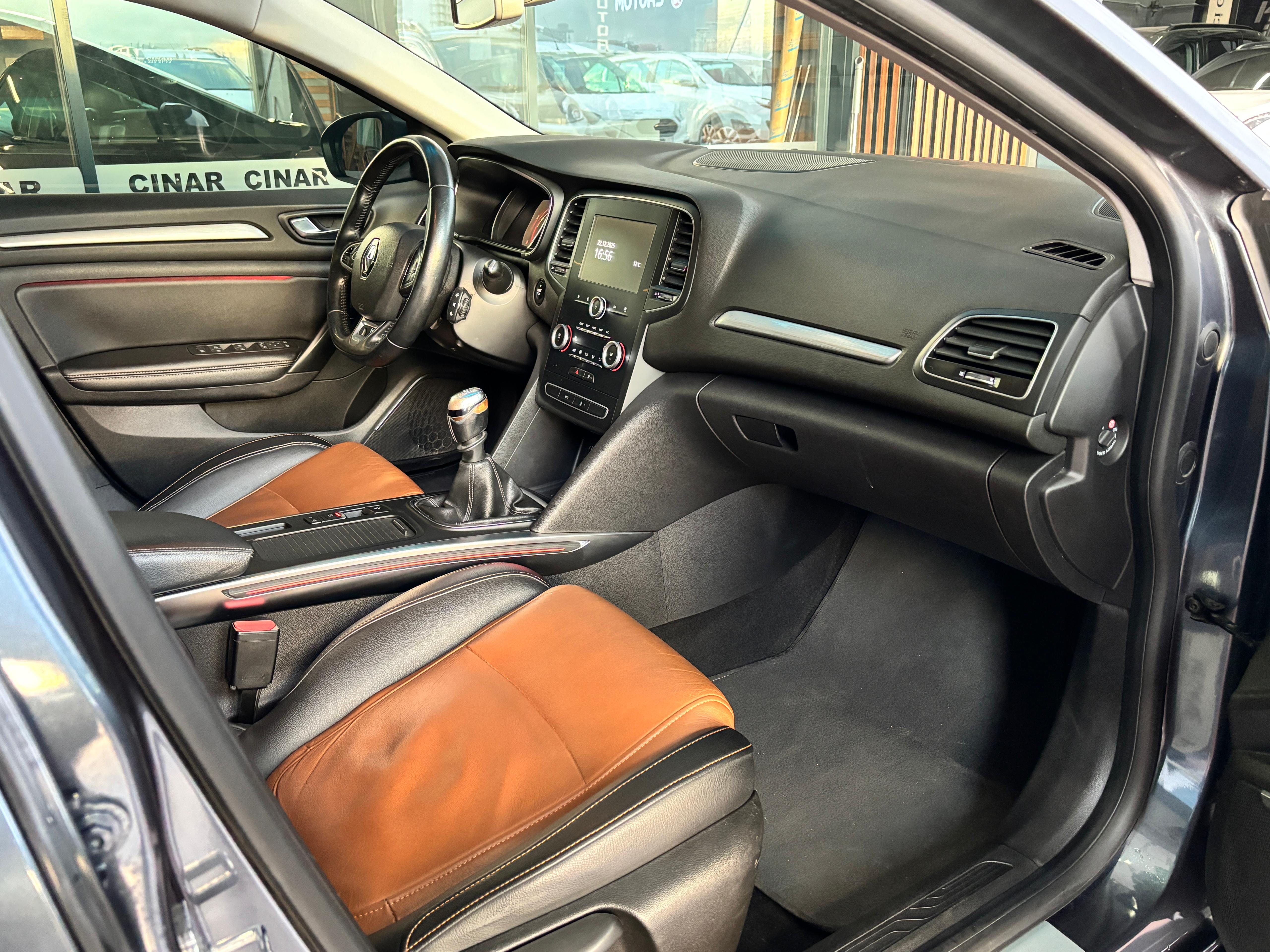 ÇINAR'DAN 2017 RENAULT MEGANE ICON 1.6 ENERGY dCİ 130 BG HATASIZ