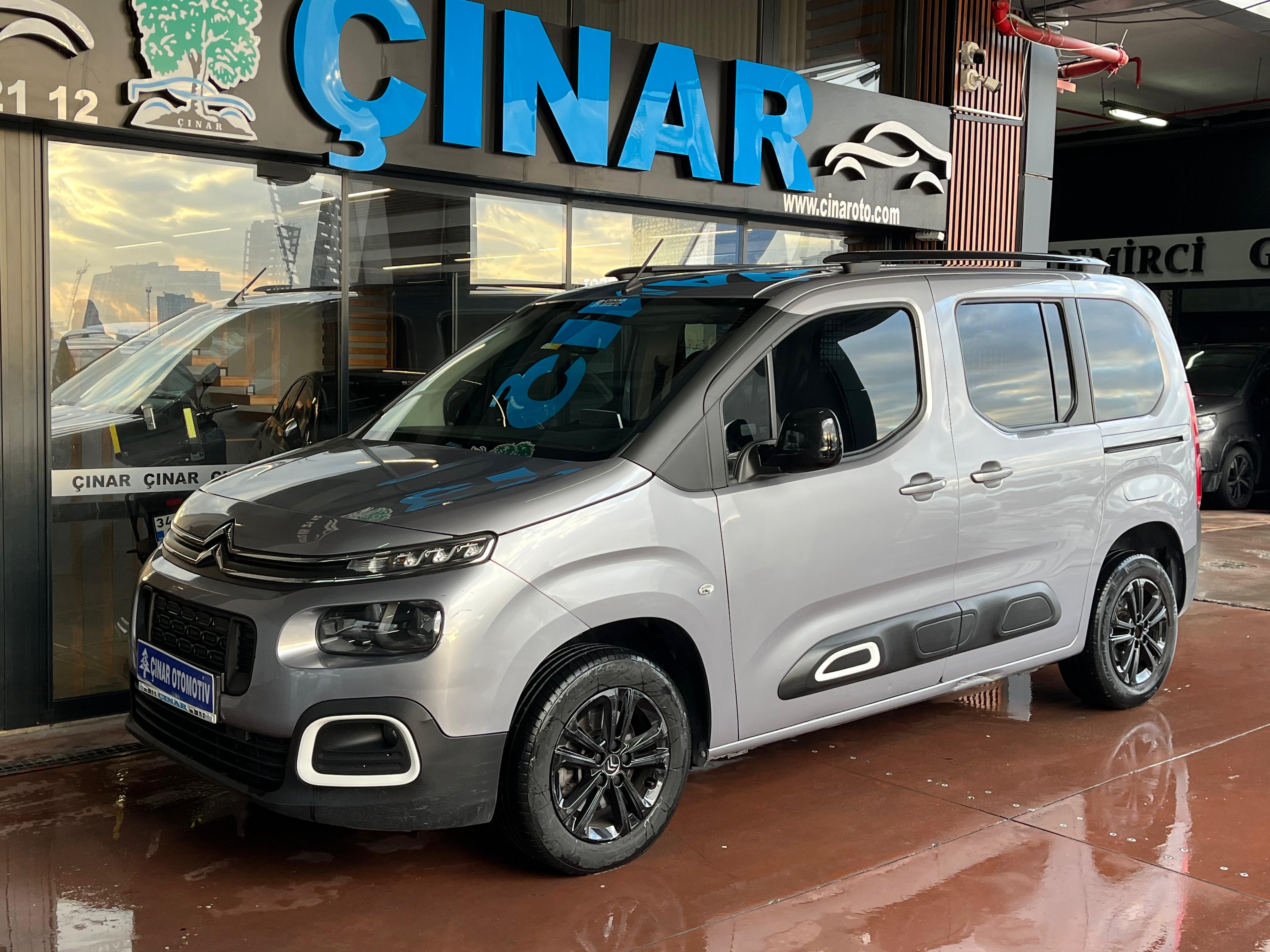 ÇINAR'DAN 2022 MODEL CİTROEN BERLİNGO OTOMATİK 130 BG HATASIZ