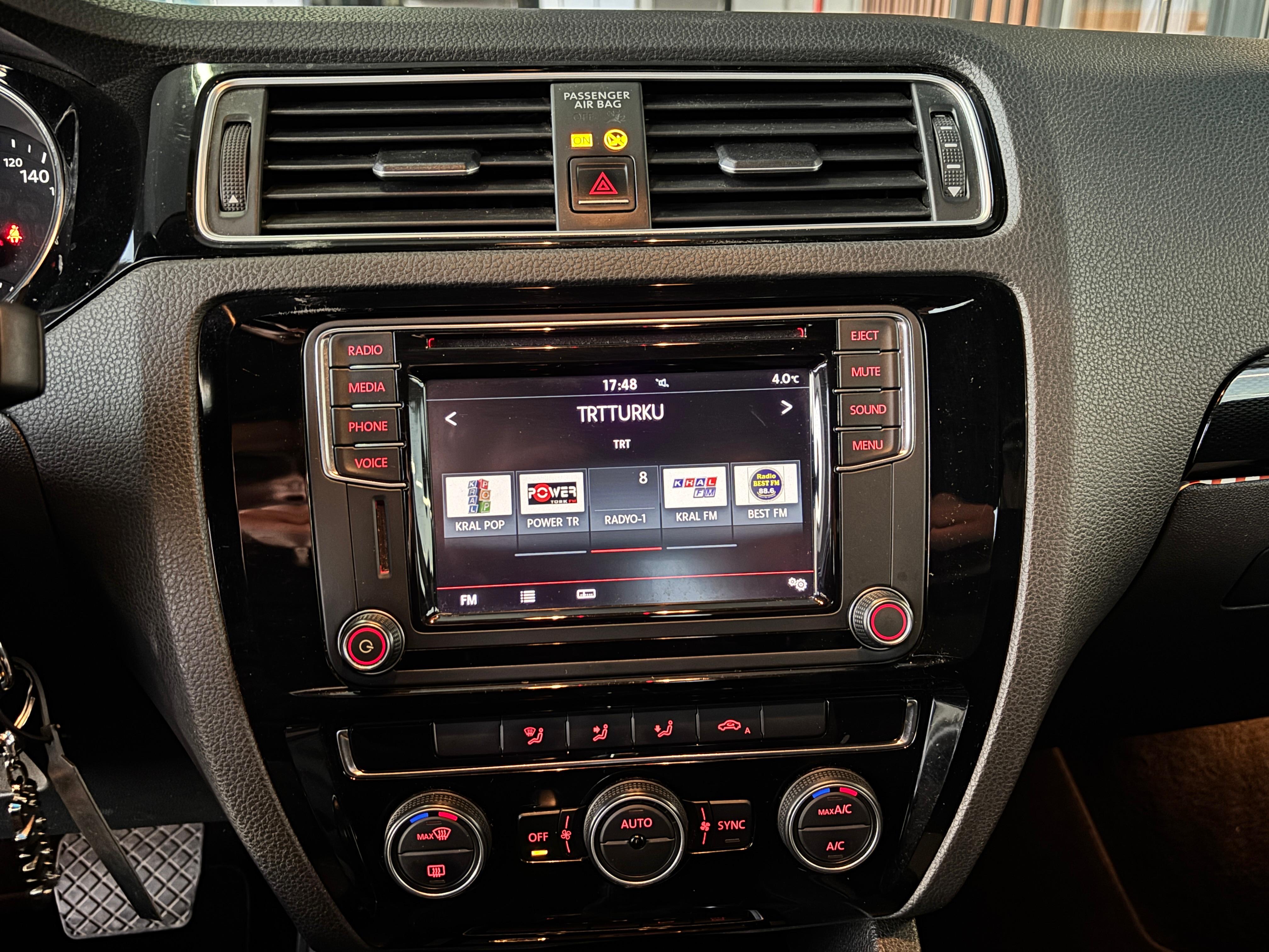 ÇINAR'DAN 2017 MODEL JETTA COMFORT 1.4 TSİ 125 BG DSG 7 İLERİ İLK SAHİBİNDEN SIFIR AYARINDA