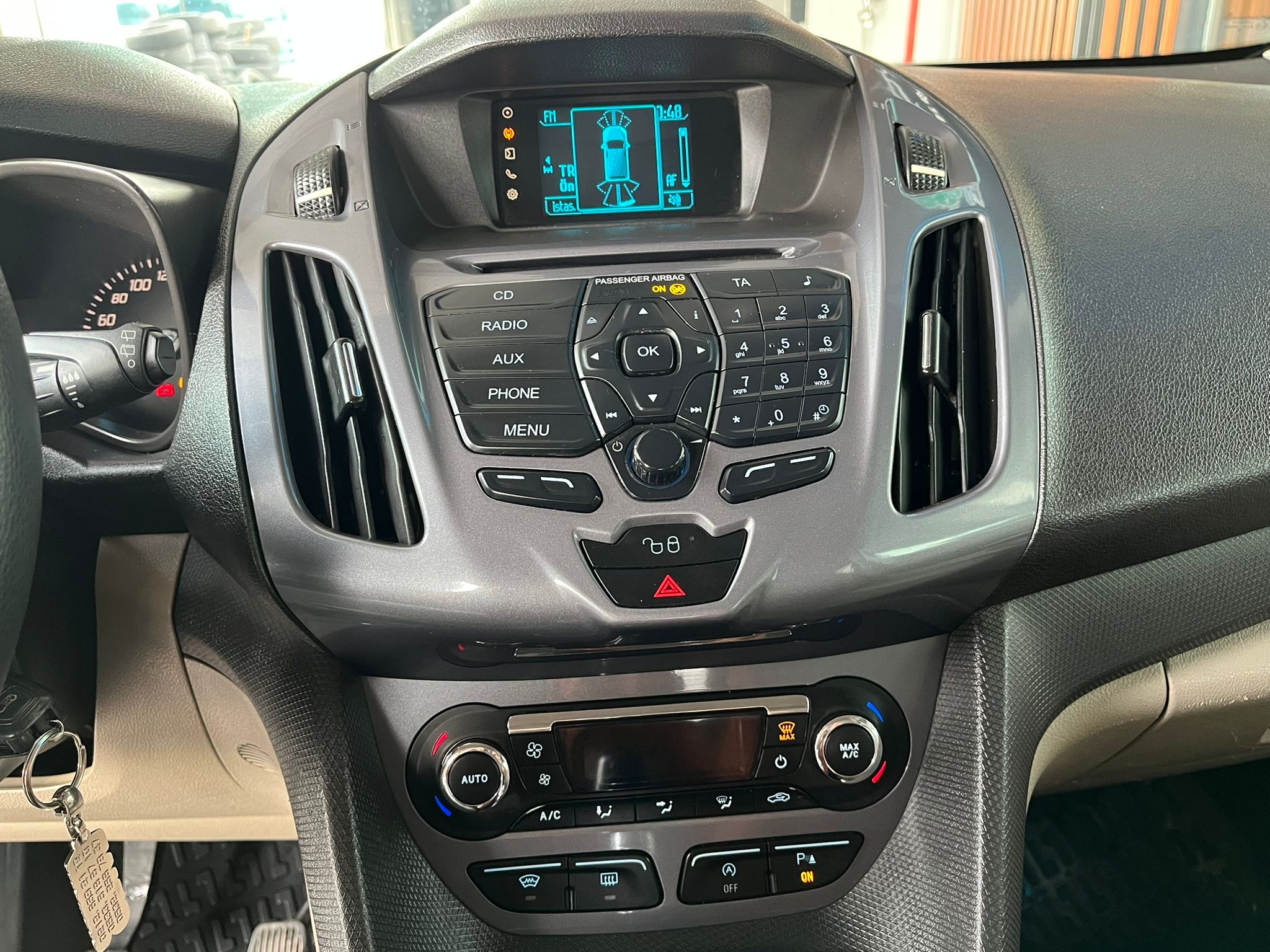 ÇINAR'DAN 2017 MODEL FORD CONNECT 1.5 TDCI TİTANİUM