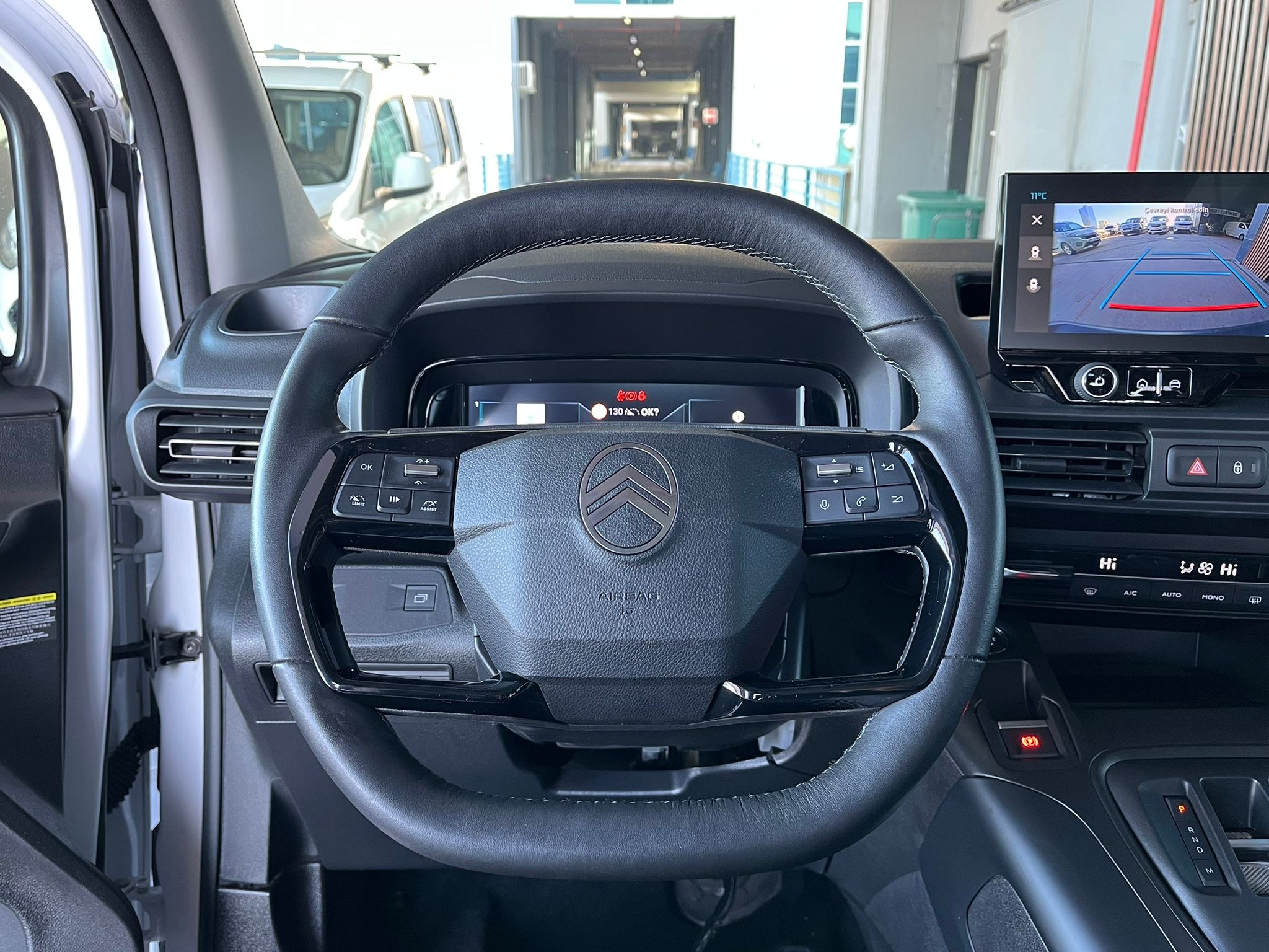 ÇINAR'DAN 2025 MODEL BERLİNGO MAX CAM TAVAN HATASIZ %20 KDV'Lİ