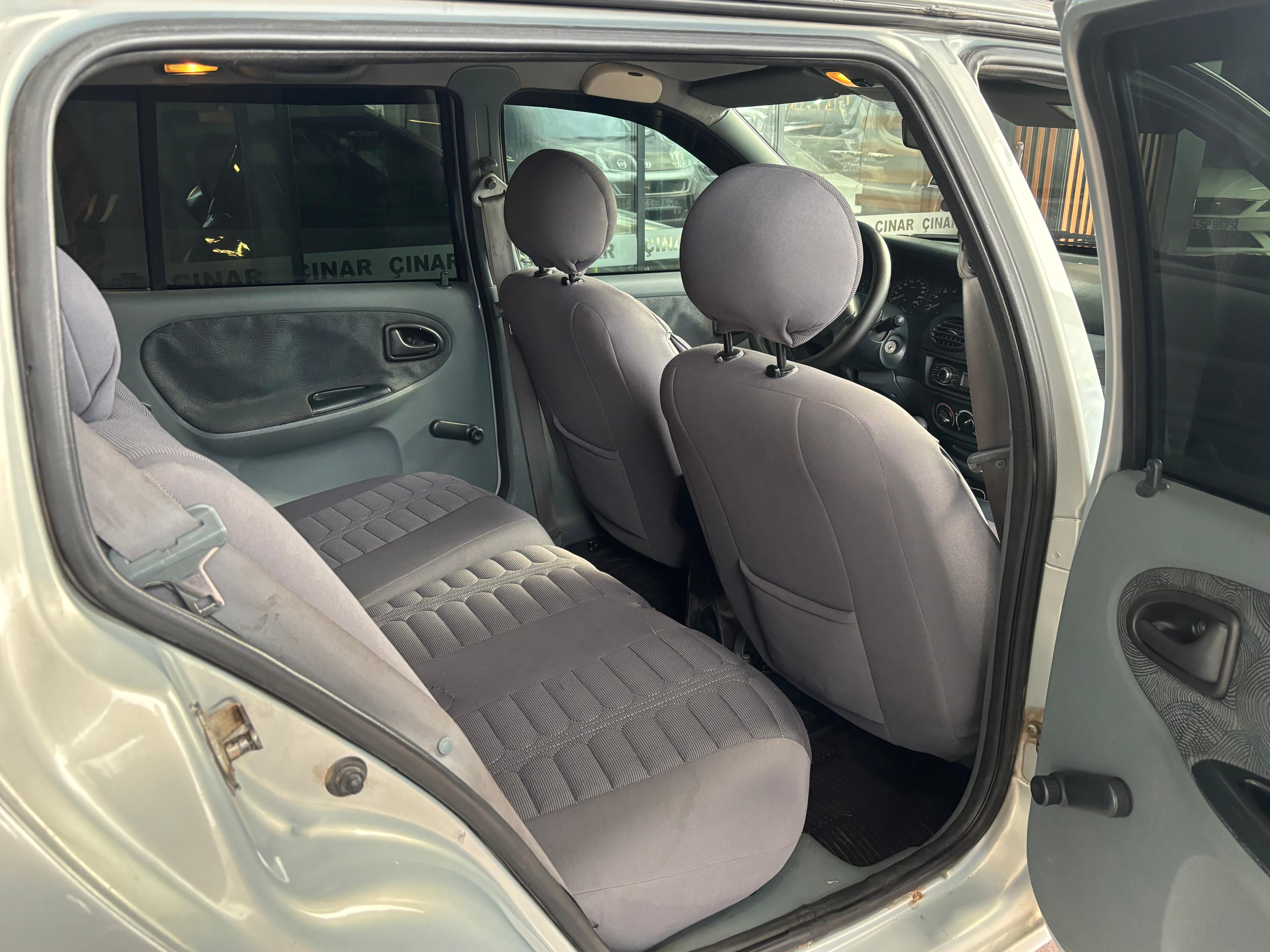 ÇINAR'DAN 1999 MODEL MEGANE 1.6 STATİON WAGON LPG'Lİ KLİMALI