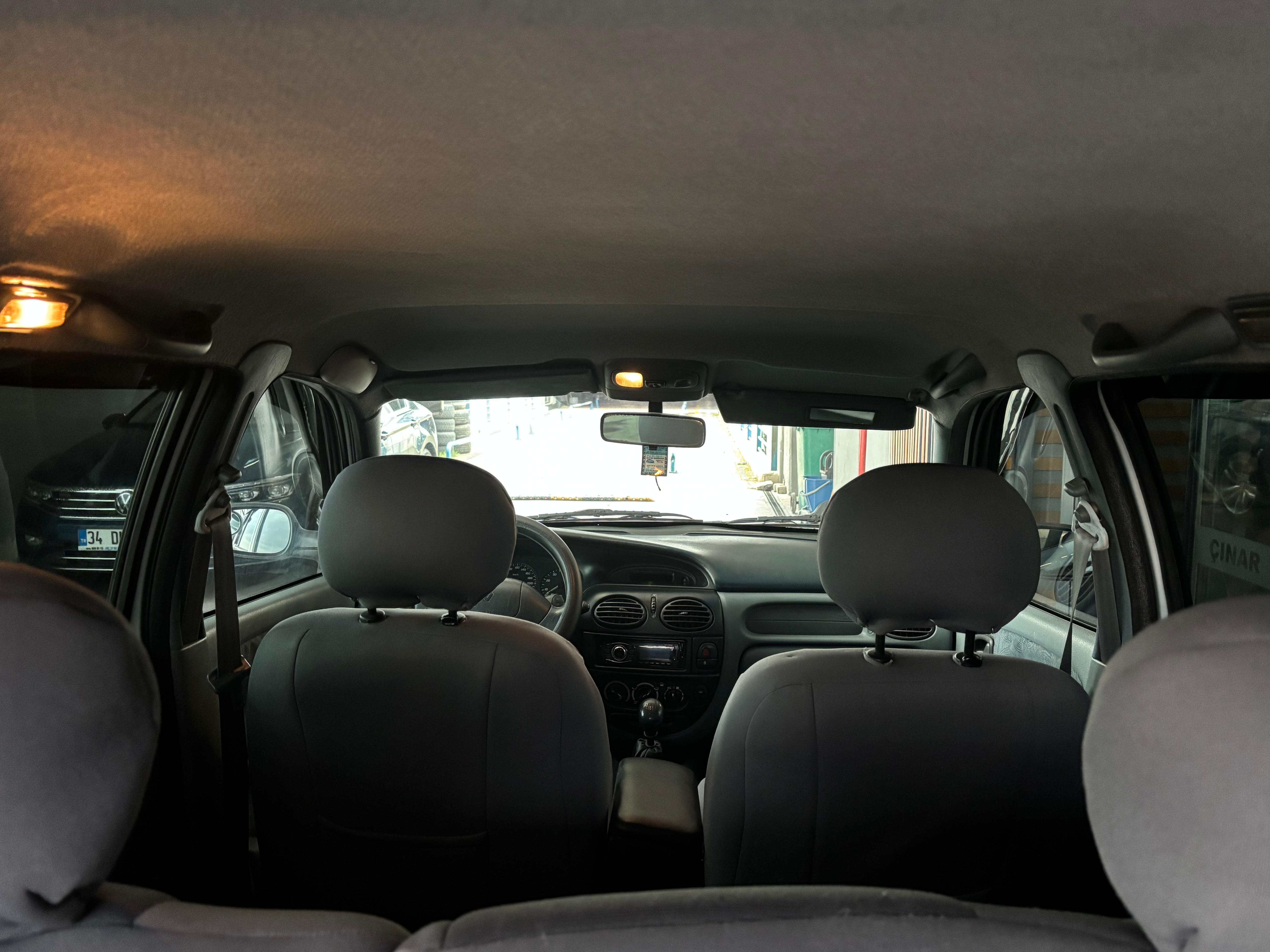 ÇINAR'DAN 1999 MODEL MEGANE 1.6 STATİON WAGON LPG'Lİ KLİMALI