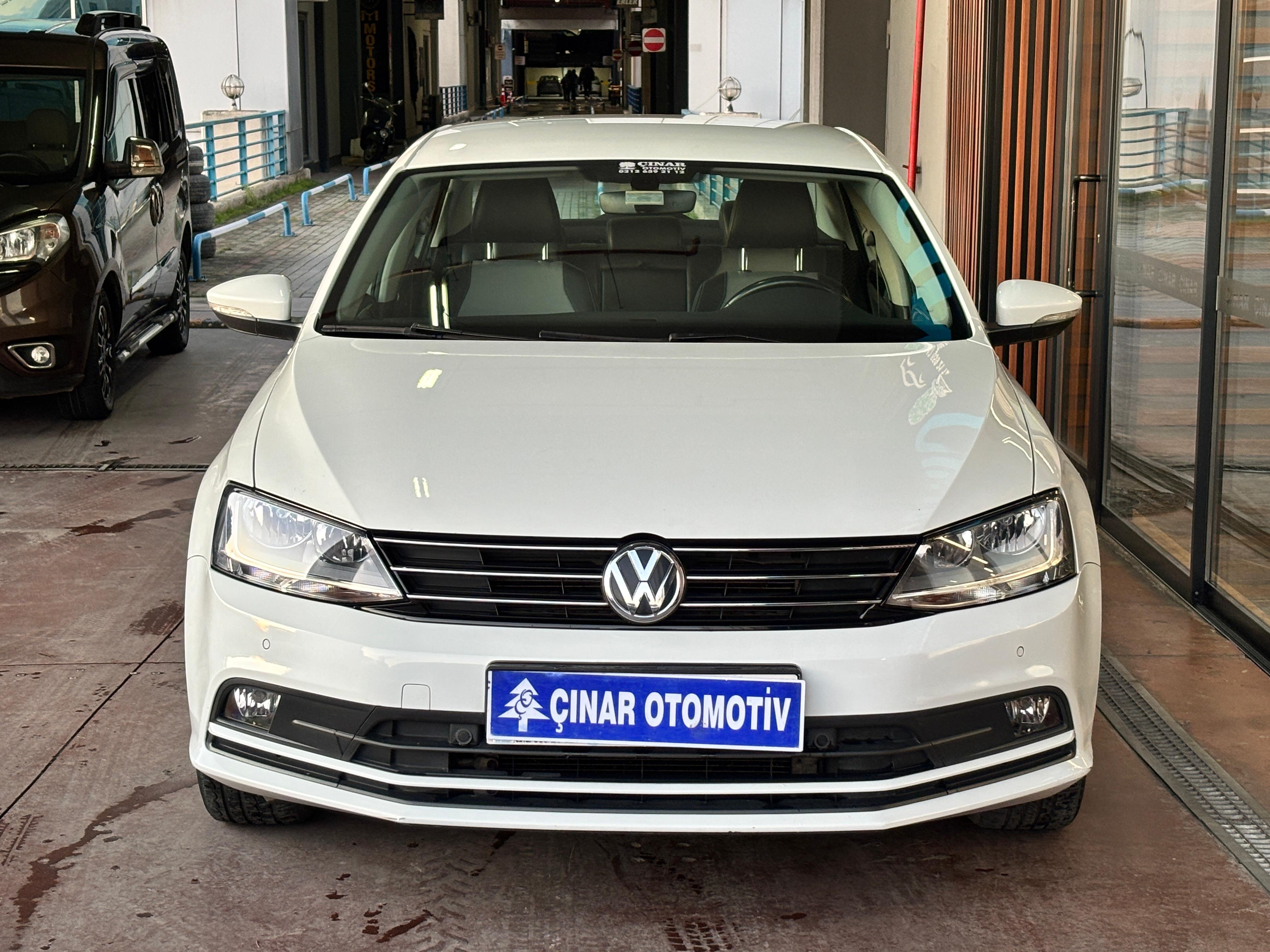 ÇINAR'DAN 2017 MODEL JETTA COMFORT 1.4 TSİ 125 BG DSG 7 İLERİ İLK SAHİBİNDEN SIFIR AYARINDA