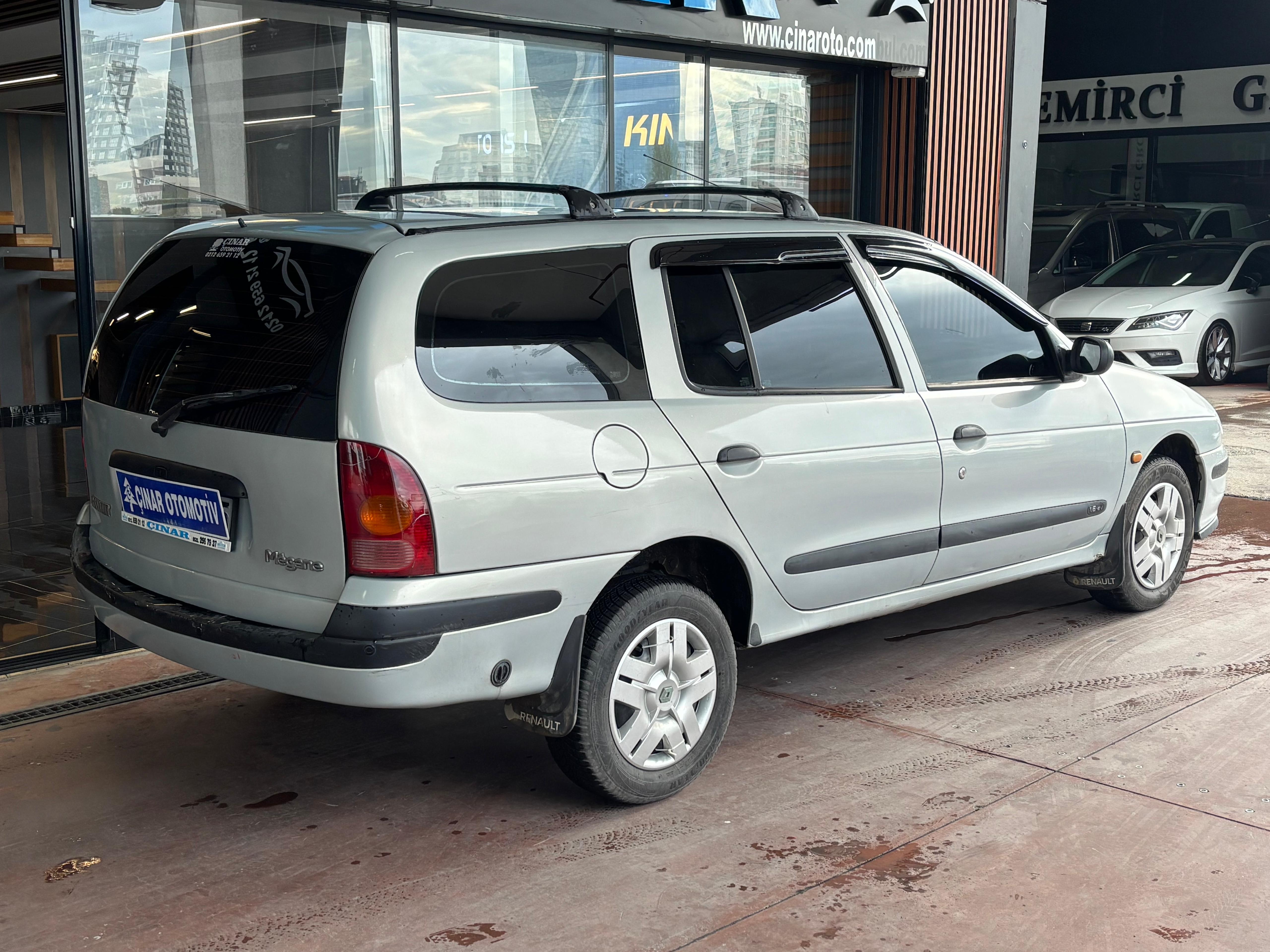 ÇINAR'DAN 1999 MODEL MEGANE 1.6 STATİON WAGON LPG'Lİ KLİMALI