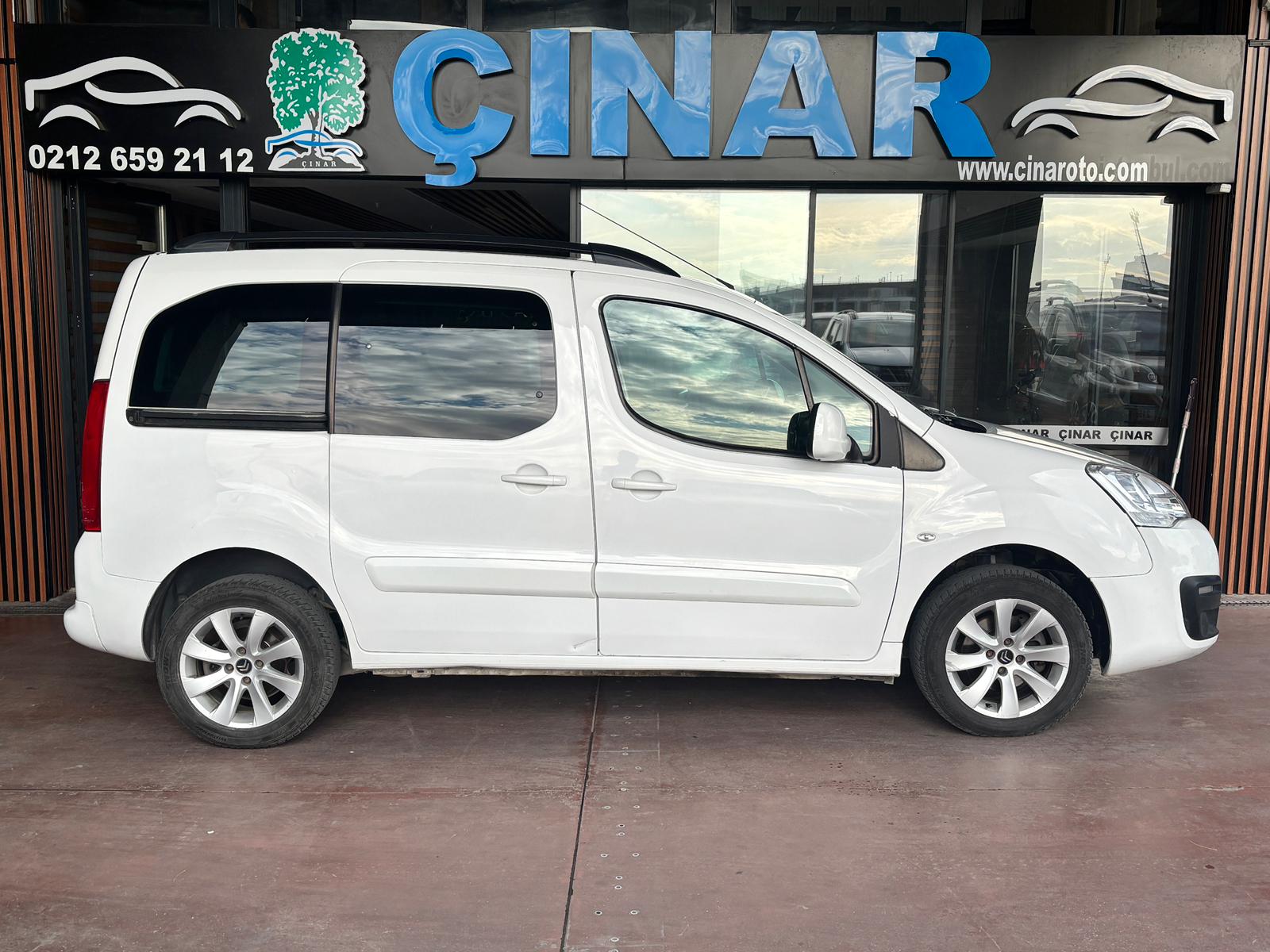 ÇINAR'DAN 2017 MODEL CİTROEN BERLİNGO EKRANLI DİJİTAL KLİMALI FUL PAKET