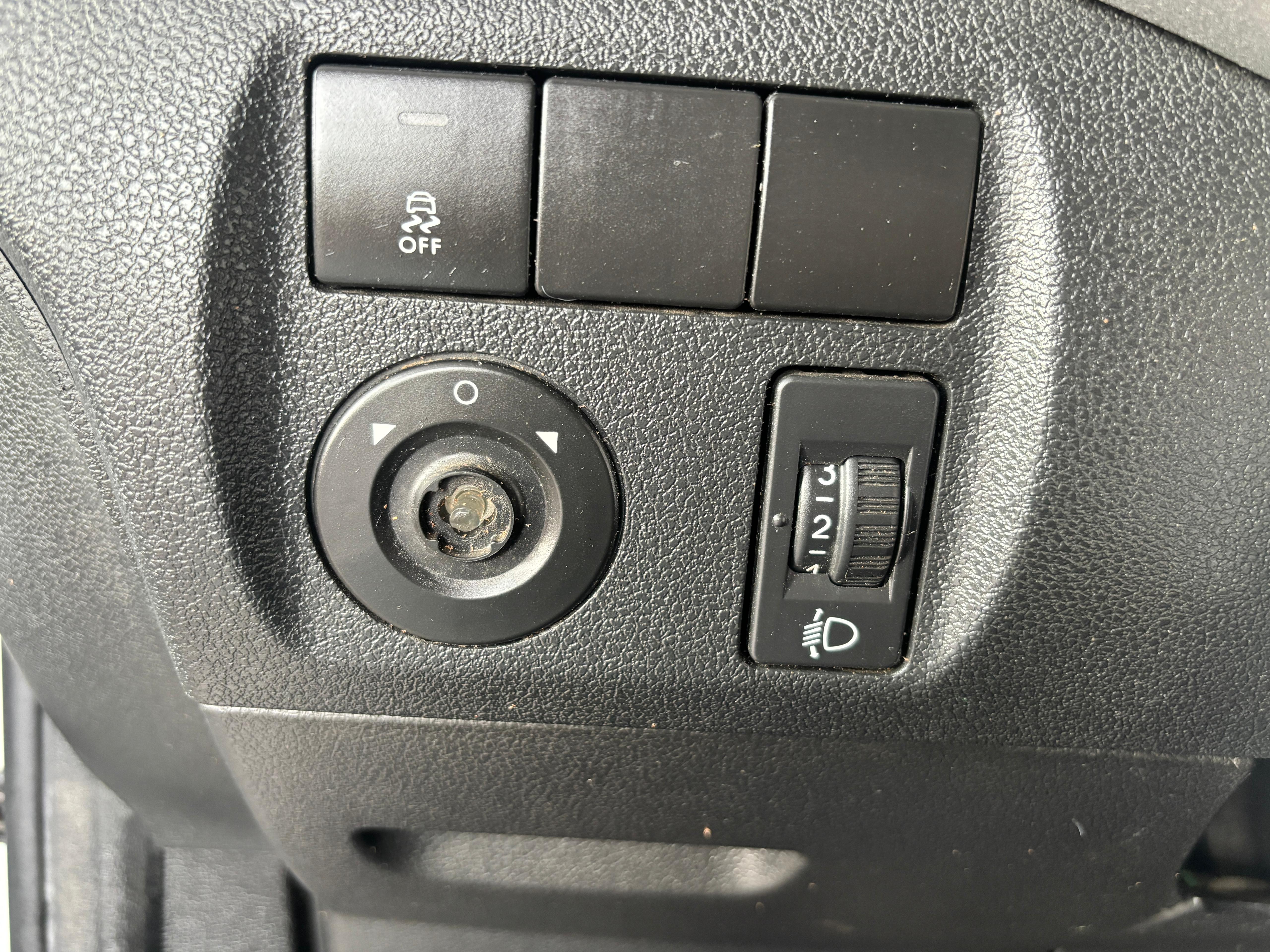 ÇINAR'DAN 2017 MODEL CİTROEN BERLİNGO EKRANLI DİJİTAL KLİMALI FUL PAKET