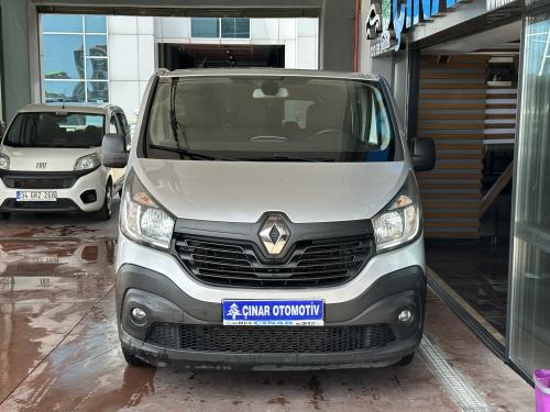 ÇINAR'DAN 2017 MODEL RENAULT TRAFİC UZUN ŞASE 5+1 UZUN YOL PAKET