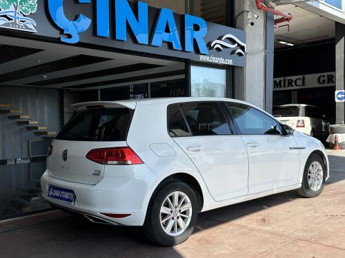 2016 MODEL VOLKSWAGEN GOLF 1.6 TDİ MİDLİNE PLUS PAKET ORJİNAL ÇOKK TEMİZ SIFIR AYARINDADIR