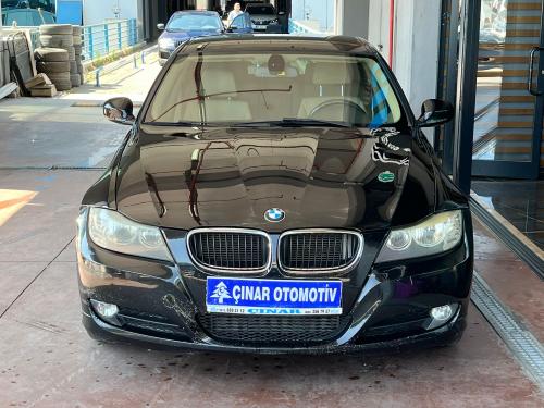 ÇINAR'DAN 2011 BMW 320d 184 PS BOYASIZ DIŞ SİYAH İÇİ BEJ DERİ