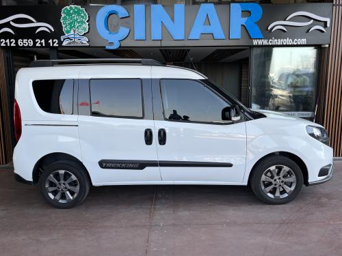 ÇINAR'DAN 2023 MODEL DOBLO 1.6 120 PS 6 İLERİ TREKKİNG FİNAL