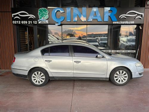 ÇINAR'DAN 2005 MODEL PASSAT 1.6 FSI 235 BİNDE COMFORTLİNE