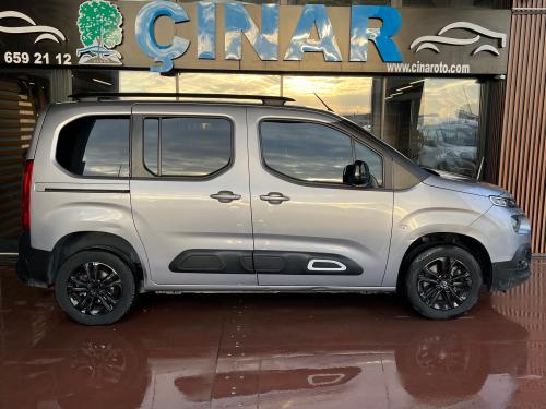 ÇINAR'DAN 2022 MODEL CİTROEN BERLİNGO OTOMATİK 130 BG HATASIZ