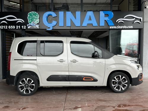 ÇINAR'DAN 2019 MODEL BERLİNGO SHİNE BOLD XTR CAM TAVAN HATASIZ
