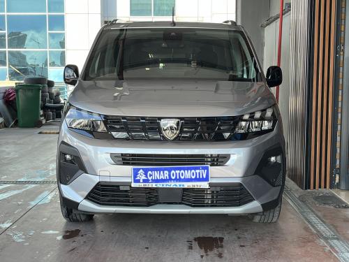 2024 MODEL 22 BİNDE HATASIZ PEUGEOT RİFTER GT OTOMATİK CAM TAVAN YETKİLİ SERVİS BAKIMLI GARANTİSİ DEVAM EDİYOR