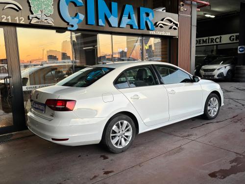 ÇINAR'DAN 2017 MODEL JETTA COMFORT 1.4 TSİ 125 BG DSG 7 İLERİ İLK SAHİBİNDEN SIFIR AYARINDA