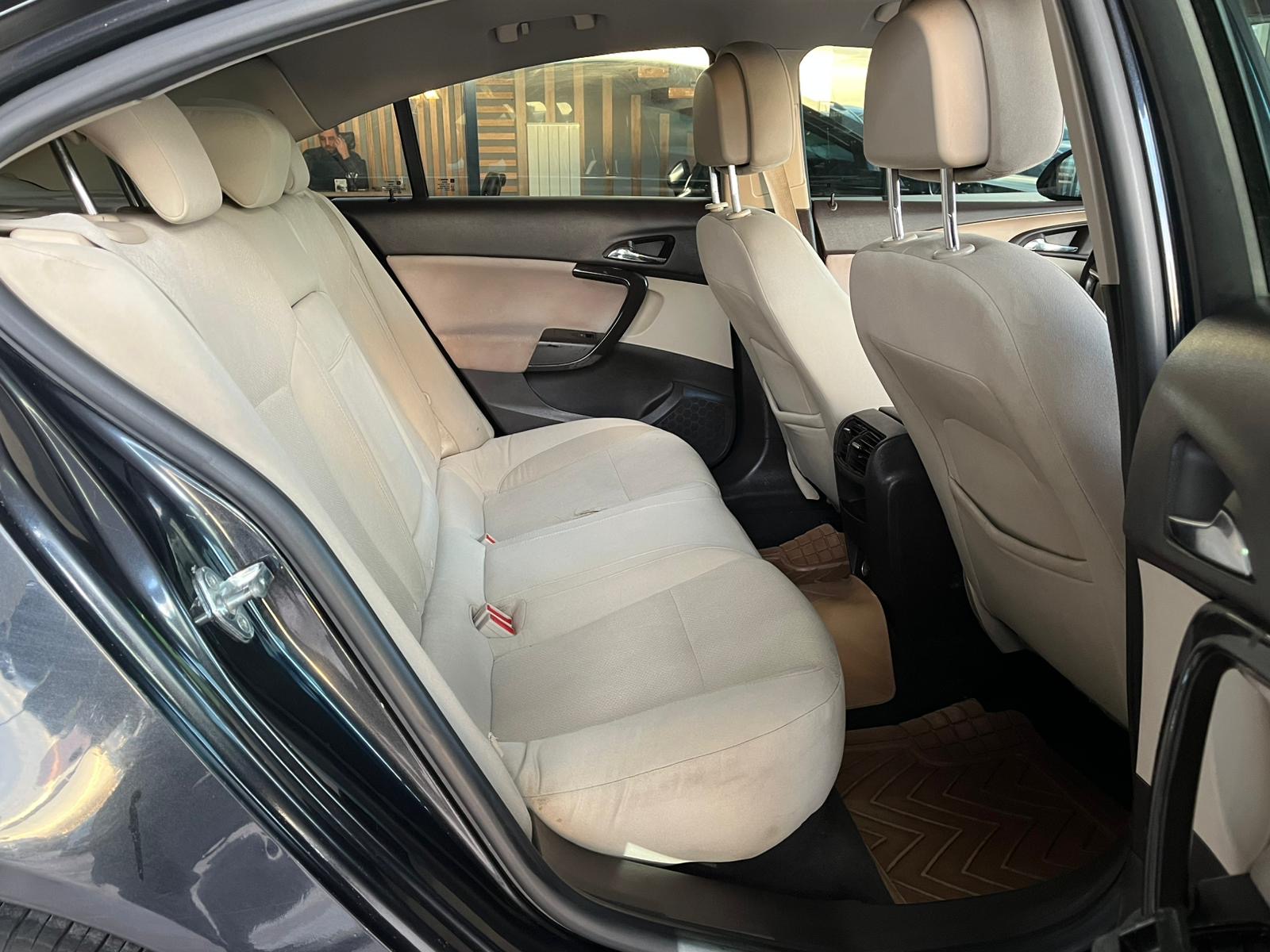 ÇINAR'DAN 2012 MODEL INSIGNIA 2.0 DİZEL OTOMATİK SANRUFLU