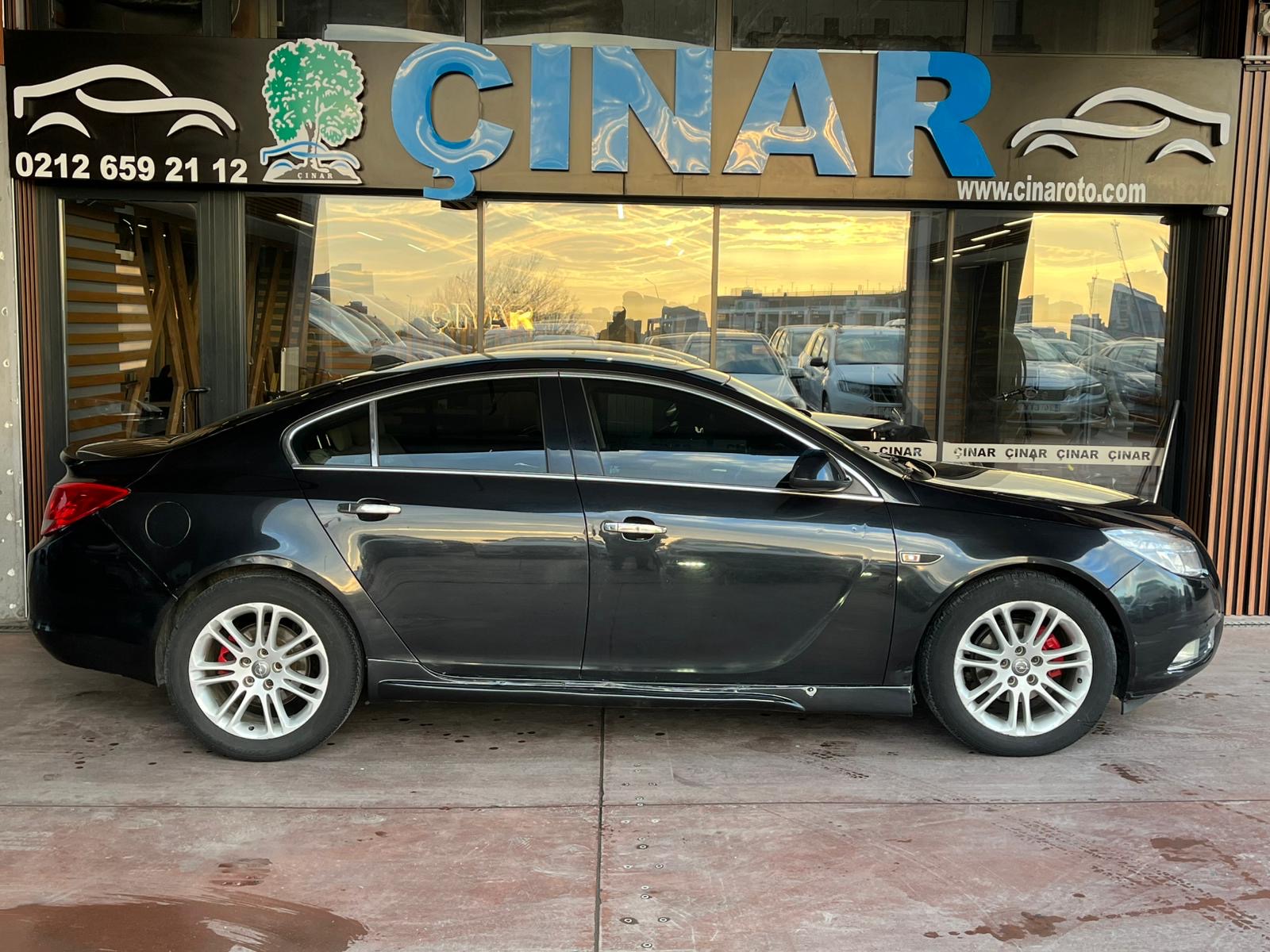 ÇINAR'DAN 2012 MODEL INSIGNIA 2.0 DİZEL OTOMATİK SANRUFLU