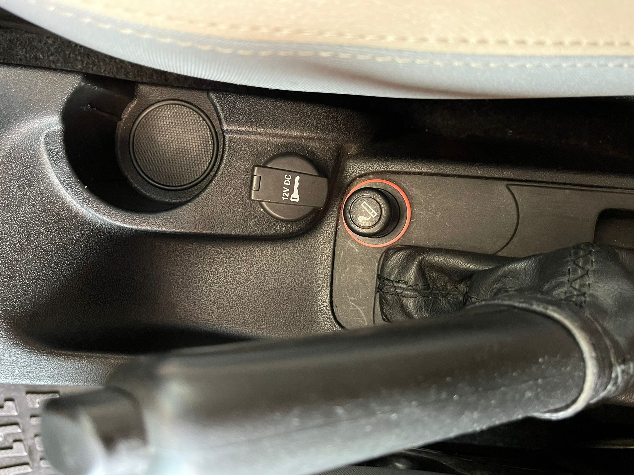 ÇINAR'DAN 2015 MODEL 1.6 MULTİJET 105 PS 6 İLERİ PREMİO PLUS DOBLO YENİ KASA